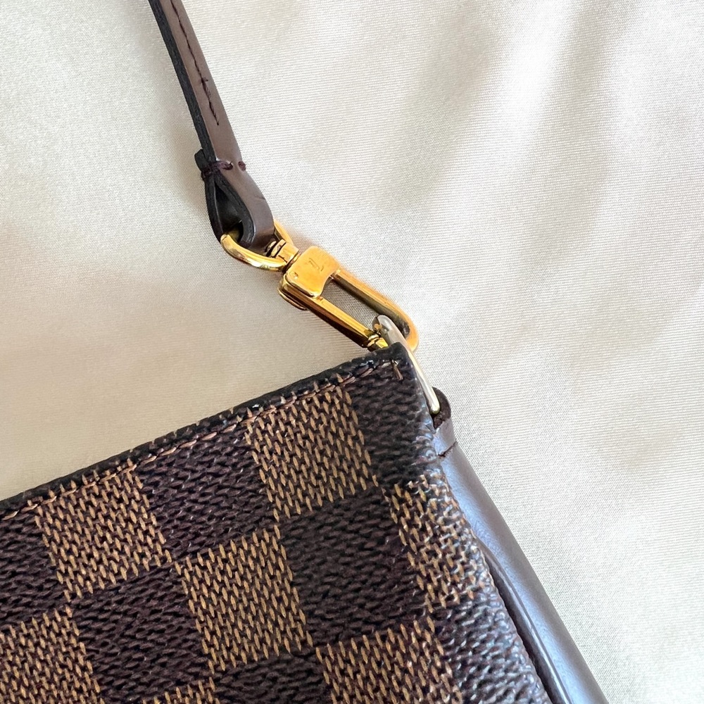 SOLD 🩷 Louis Vuitton Damier Navona Pochette Accessories - Picture 2 of 16